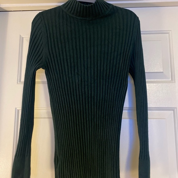 Loft Green Ribbed Sweater - Picture 3 of 5